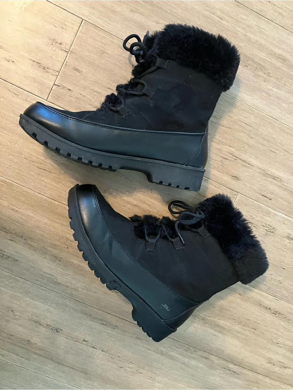 JBU black women lined cuffed lace up winter boots size 8